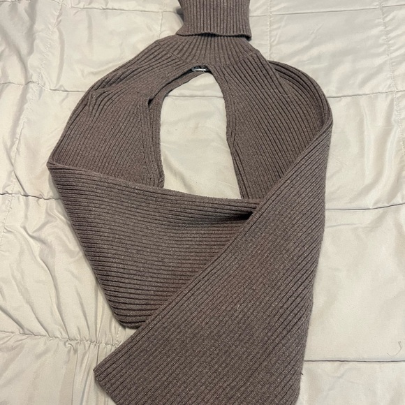 ZARA Gray Knit Turtleneck Shrug Wrap - Picture 3 of 3